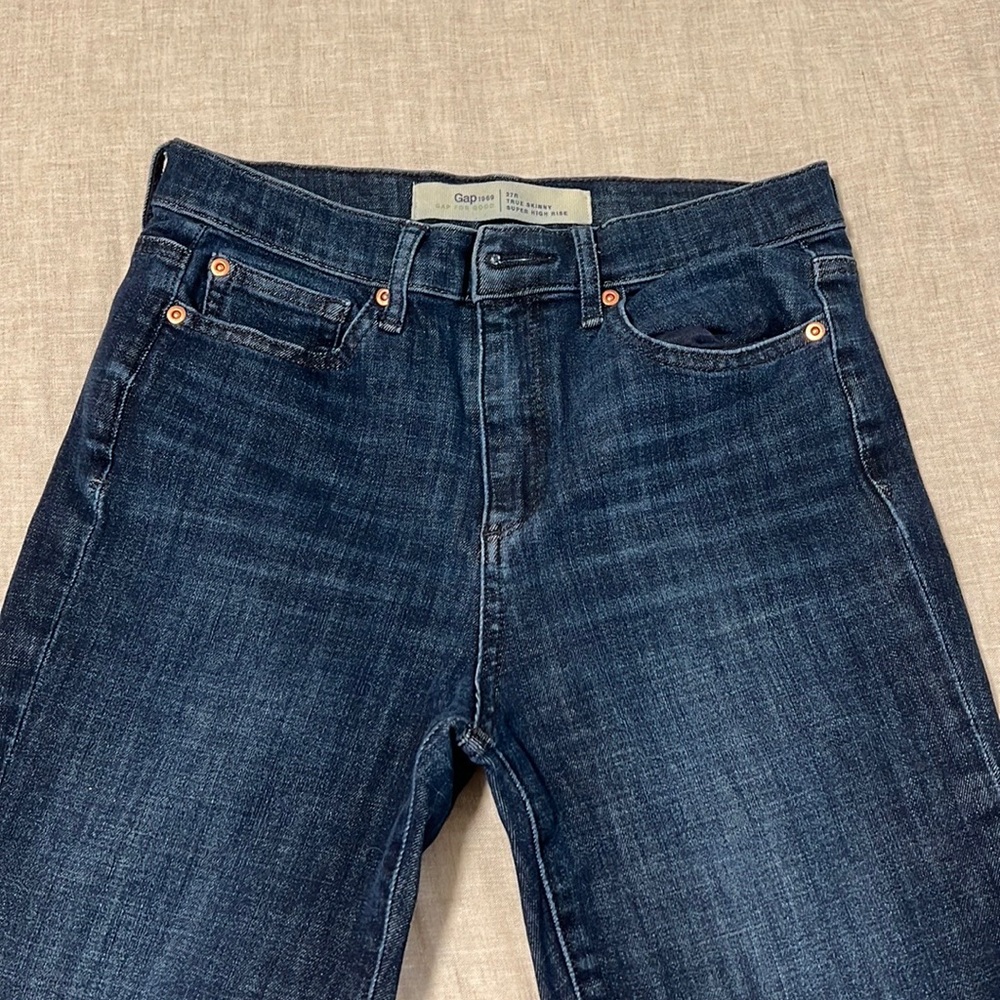 Gap true skinny high rise